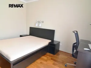 Pronájem bytu 2+kk, Praha - Jinonice, Laténská, 68 m2