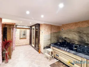 Prodej ubytování, Doksy, Tyršovo náměstí, 1342 m2