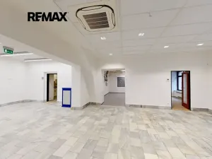 Prodej obchodního prostoru, Jevíčko, Palackého nám., 430 m2