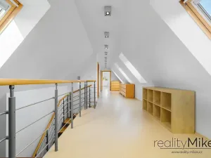 Pronájem bytu 4+kk, Liberec, Na Výšinách, 158 m2