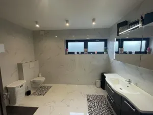 Prodej rodinného domu, Jeneč, Malé náměstí, 192 m2