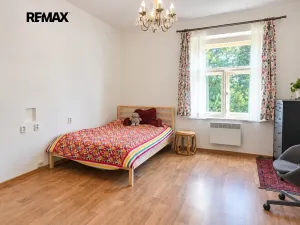 Pronájem bytu 1+1, Praha - Smíchov, Fráni Šrámka, 47 m2