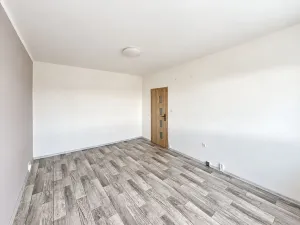 Prodej bytu 2+1, Kadaň, Chomutovská, 53 m2