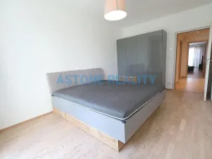 Pronájem bytu 4+kk, Praha - Žižkov, Olšanská, 110 m2
