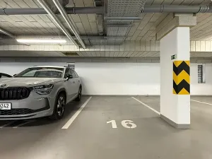 Pronájem garáže, Praha - Uhříněves, Ke kříži, 13 m2
