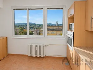 Prodej bytu 2+1, Liberec, Nad Školou, 60 m2