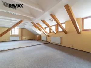 Prodej činžovního domu, Šumperk, nám. Míru, 220 m2