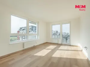Prodej bytu 1+kk, Praha - Dolní Měcholupy, Honzíkova, 35 m2