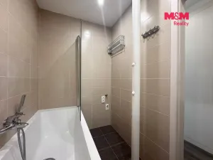 Pronájem bytu 2+kk, Pardubice - Zelené Předměstí, Benešovo náměstí, 49 m2