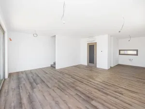 Prodej rodinného domu, Sezemice, Pod Vinicí, 116 m2
