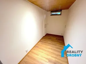 Pronájem bytu 2+1, Děčín, Hluboká, 53 m2