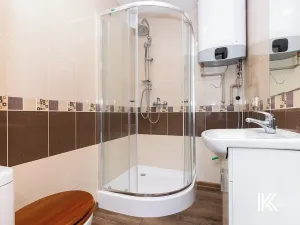 Pronájem obchodního prostoru, Pardubice, Chrudimská, 131 m2
