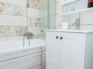 Prodej bytu 3+1, Praha - Kobylisy, Bojasova, 69 m2