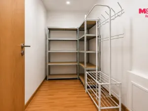 Prodej bytu 1+kk, Karlovy Vary - Drahovice, Mattoniho nábřeží, 45 m2