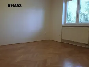 Pronájem bytu 3+1, Poděbrady, Hakenova, 63 m2