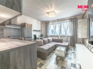 Pronájem bytu 2+kk, Děčín - Děčín XXXII-Boletice nad Labem, V Sídlišti, 42 m2
