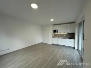 Pronájem bytu 1+kk, Otrokovice, Moravní, 26 m2