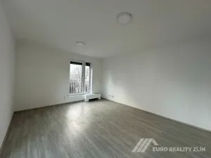 Pronájem bytu 1+kk, Otrokovice, Moravní, 26 m2