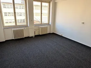 Pronájem kanceláře, Pardubice, Na Spravedlnosti, 18 m2