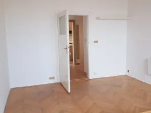 Pronájem bytu 1+1, Praha - Vinohrady, Kouřimská, 44 m2