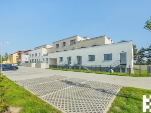 Prodej - jiné, Praha - Satalice, 14 m2