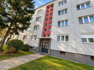 Prodej bytu 2+1, Kralupy nad Vltavou - Lobeček, Hakenova, 56 m2