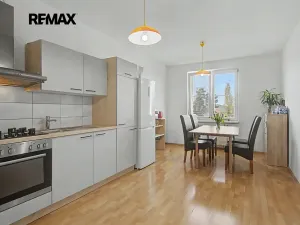 Prodej bytu 3+1, Vestec, Na Suchých, 84 m2
