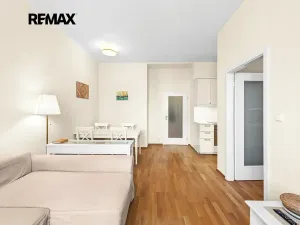 Prodej bytu 2+kk, Praha - Vršovice, 28. pluku, 51 m2