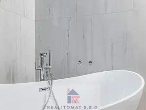 Prodej rodinného domu, Praha - Komořany, Pod lesem, 325 m2