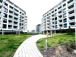 Pronájem garážového stání, Praha - Hlubočepy, Ondrákové, 12 m2