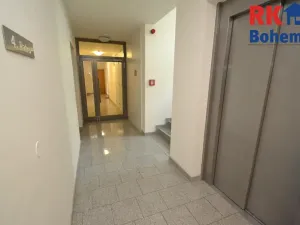 Pronájem bytu 2+kk, Praha - Smíchov, Karla Engliše, 50 m2