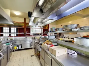 Dražba restaurace, Praha - Holešovice, Jankovcova, 1096 m2