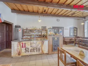Prodej obchodního prostoru, Hradec Králové - Svinary, Podhůrská, 633 m2