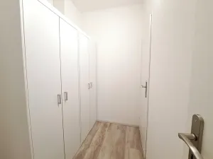 Pronájem bytu 1+kk, Zlín, Větrná, 27 m2