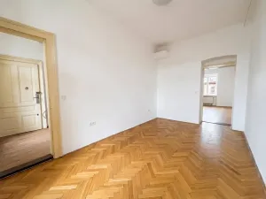 Prodej bytu 2+1, Brno, Komárovská, 48 m2
