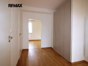 Prodej bytu 4+kk, Jeneč, Lidická, 102 m2