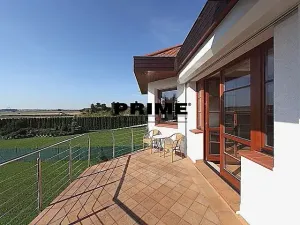 Pronájem kanceláře, Praha, Na cípu, 440 m2