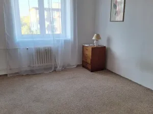 Pronájem bytu 2+1, Praha - Žižkov, Pod lipami, 55 m2