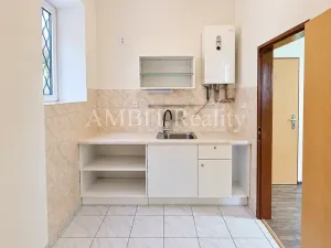 Pronájem kanceláře, Praha - Řepy, Žalanského, 80 m2