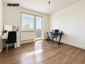 Prodej bytu 3+kk, Ostroměř, Školní, 82 m2