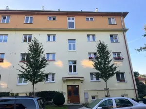 Pronájem bytu 2+1, Praha - Modřany, Ke zvonici, 56 m2