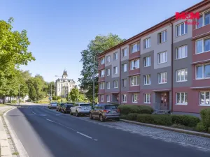 Prodej bytu 1+1, Aš, Hlavní, 36 m2