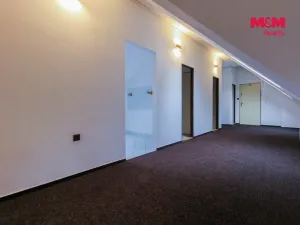 Pronájem kanceláře, Jeseník, nám. Svobody, 40 m2