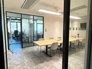 Pronájem kanceláře, Praha - Holešovice, Dělnická, 440 m2