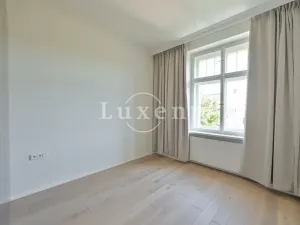Pronájem bytu 3+kk, Praha - Vinohrady, náměstí Jiřího z Poděbrad, 137 m2