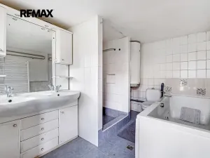Prodej rodinného domu, Žabonosy, 238 m2