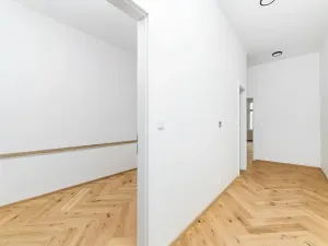 Prodej bytu 2+kk, Praha - Vinohrady, Bělehradská, 45 m2