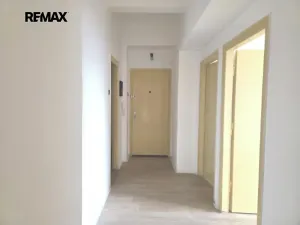 Pronájem bytu 3+1, Praha - Čakovice, Radbuzská, 85 m2