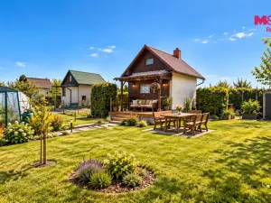 Prodej chaty, Hradec Králové - Slatina, 385 m2