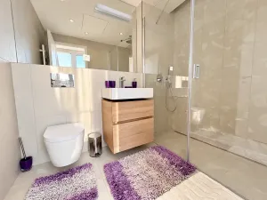 Pronájem bytu 4+kk, Praha - Radlice, U Komína, 119 m2